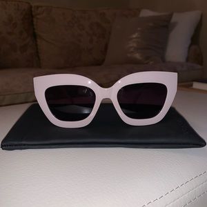 Kendall and Kylie cat eye sunglasses 51mm